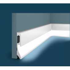 Плинтус белый Cosca