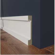 Плинтус белый