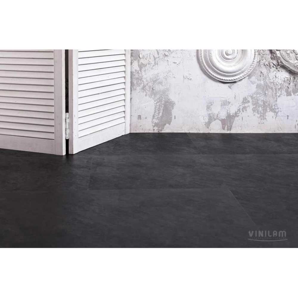 Фото Плитка ПВХ Vinilam Ceramo Stone Сланцевый черный 61607, 43 класс (940х470х8.0 мм)