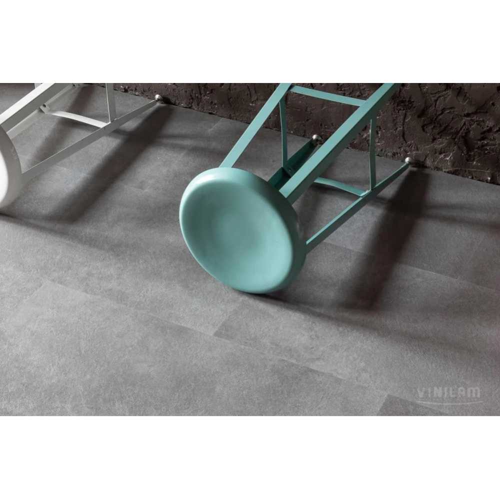 Фото Плитка ПВХ Vinilam Ceramo Stone Цемент 61609, 43 класс (940х470х8.0 мм)